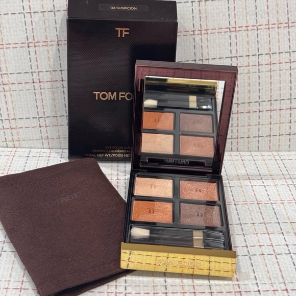 Tom Ford Eye Color Quad Eyeshadow Pallette 04 Suspicion NWT $95R - Picture 2 of 12